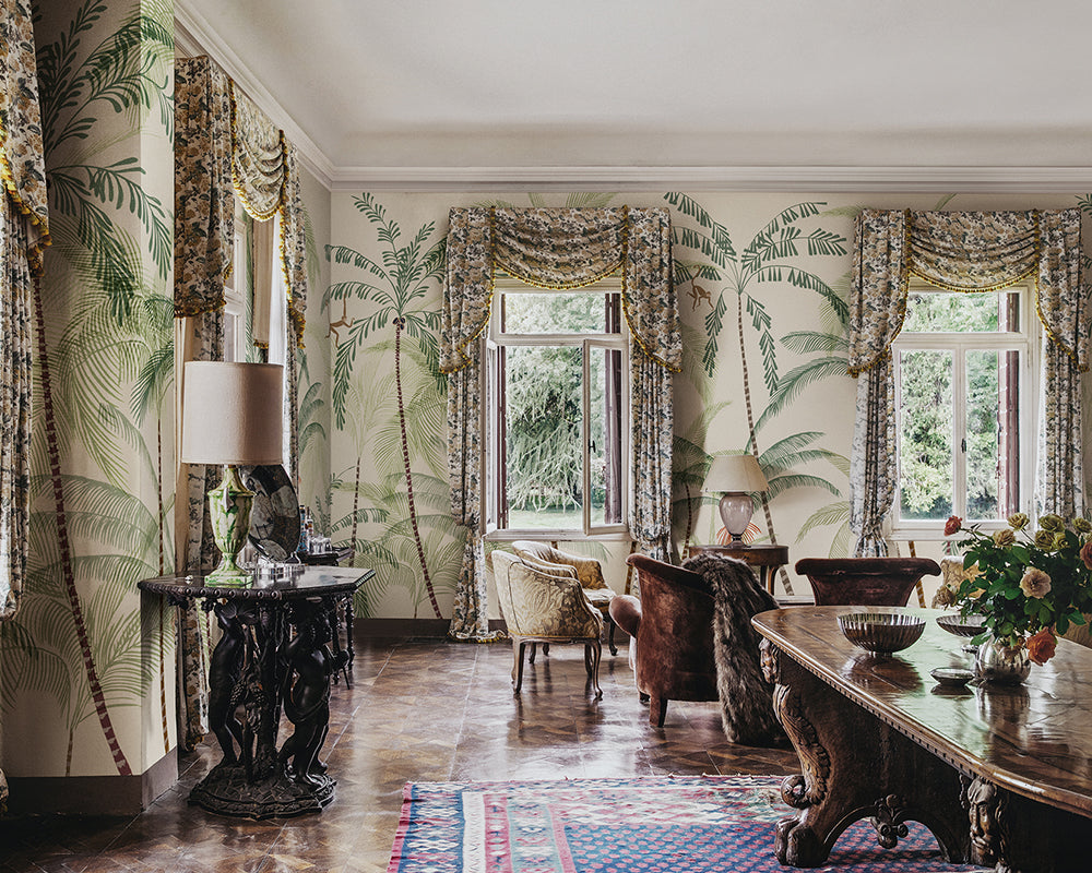 Sandberg Louie Wallpaper in a dinning room