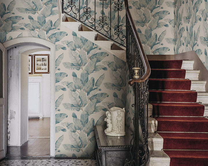 Sandberg Tom Wallpaper in a hallway