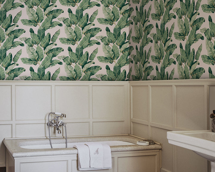 Sandberg Tom Wallpaper in a bathroom