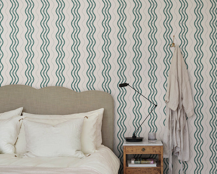 Sandberg Ben Wallpaper in Emerald in a bedroom