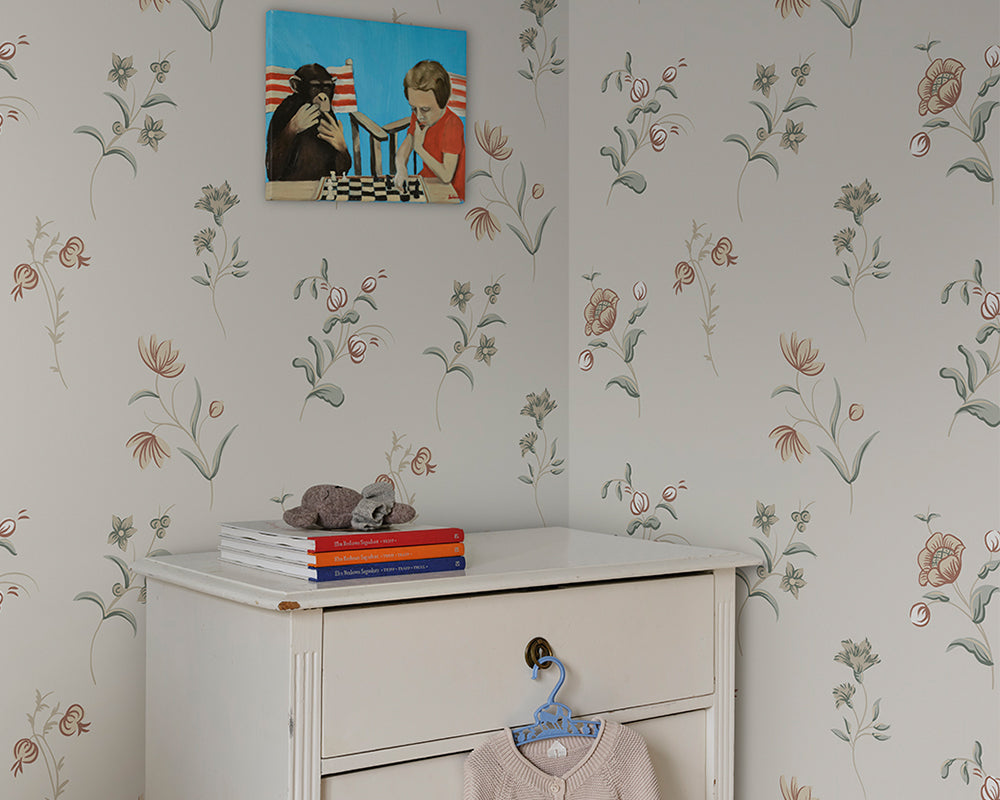 Sandberg Hanna Wallpaper in Sandstone in a kid bedroom