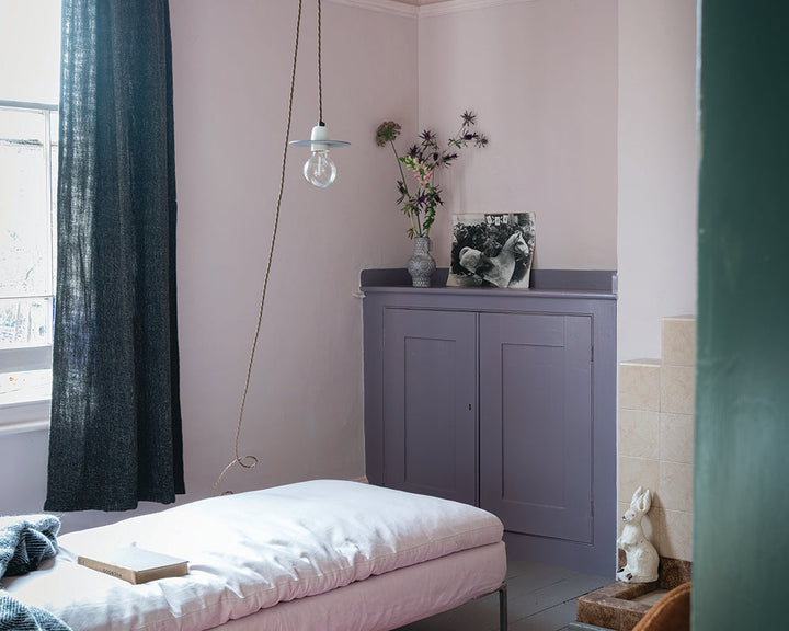 Calamine 230 paint by Farrow & Ball on the walls of a bedroom