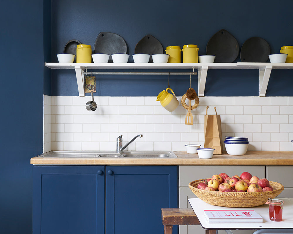 Stiffkey Blue 281 paint by Farrow & Ball used on wooden panelling