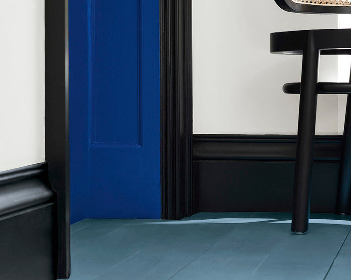 Little Greene Smalt 255 Paint on a door in a hallway