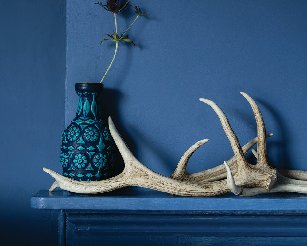 Farrow & Ball Pitch Blue 220 Paint shown in detail