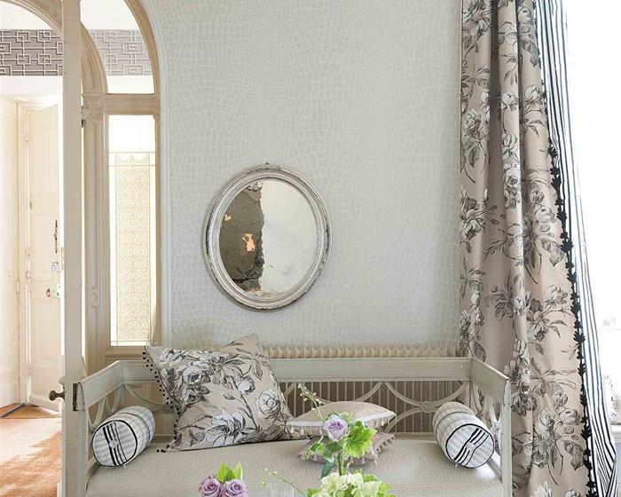 Designers Guild Nabucco - Silver P539/05 Wallpaper