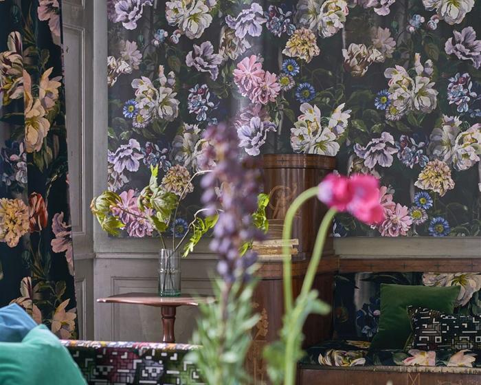 Designers Guild Delft Flower Grande Graphite PDG1038/01 Wallpaper