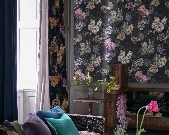 Designers Guild Delft Flower Grande Graphite PDG1038/01 Wallpaper