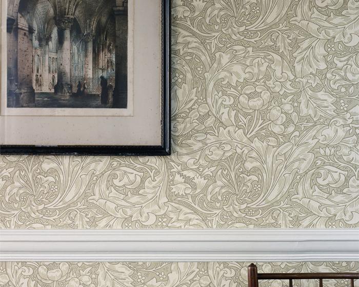 Morris & Co Bachelors Button Silver 214635 Wallpaper