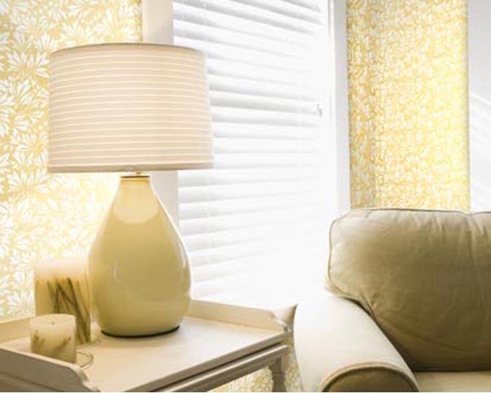 Cole & Son Dialytra 88/11046 Wallpaper