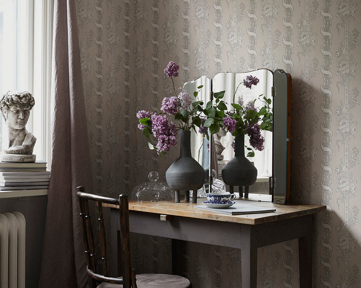Sandberg Alexandra Wallpaper in a bedroom