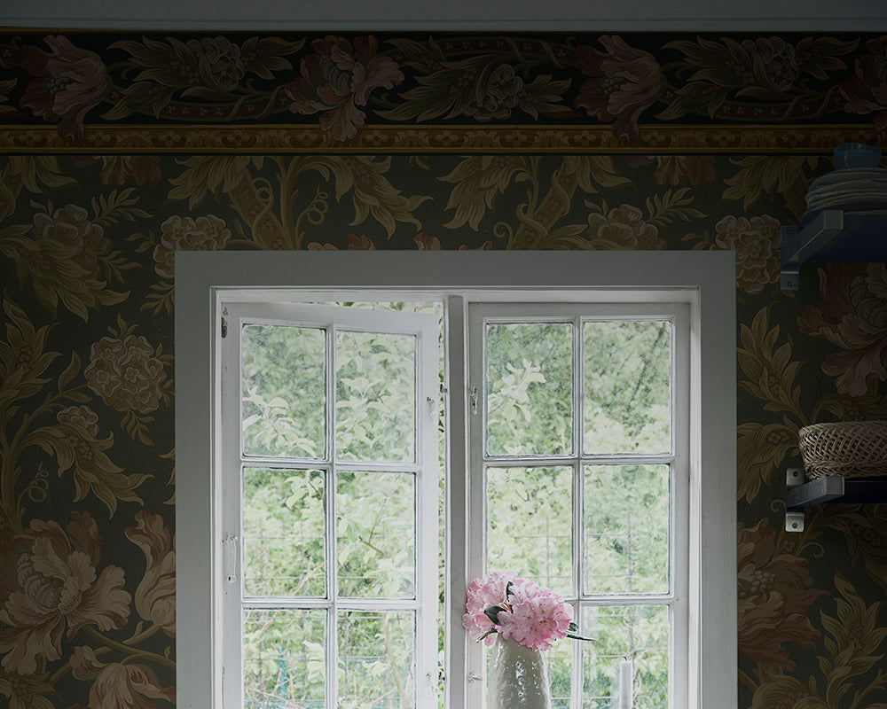 Sandberg Esther Wallpaper in a room