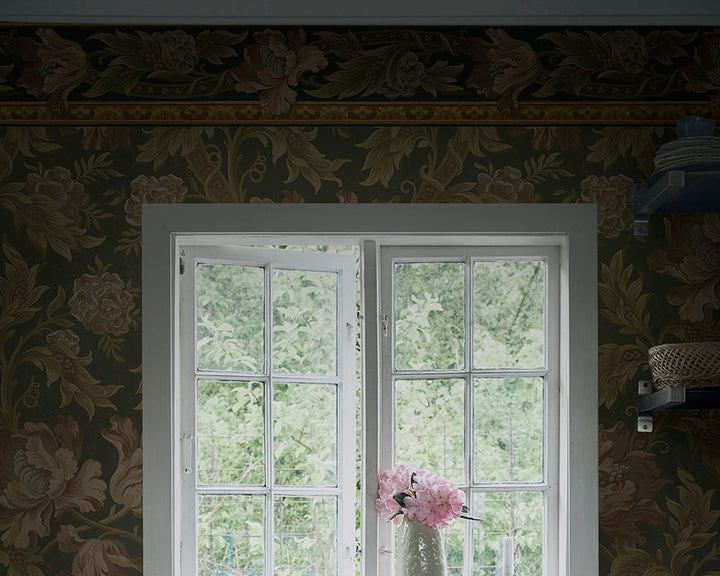 Sandberg Esther Wallpaper in a room