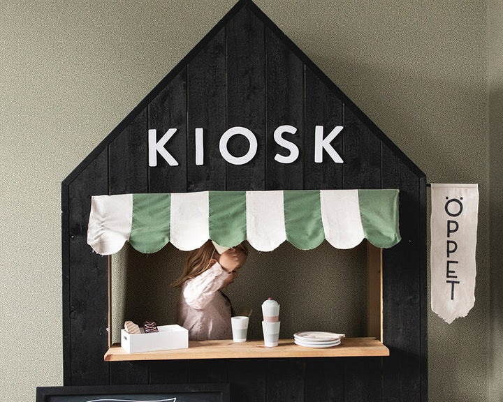 Sandberg Bladverk Wallpaper in a playroom