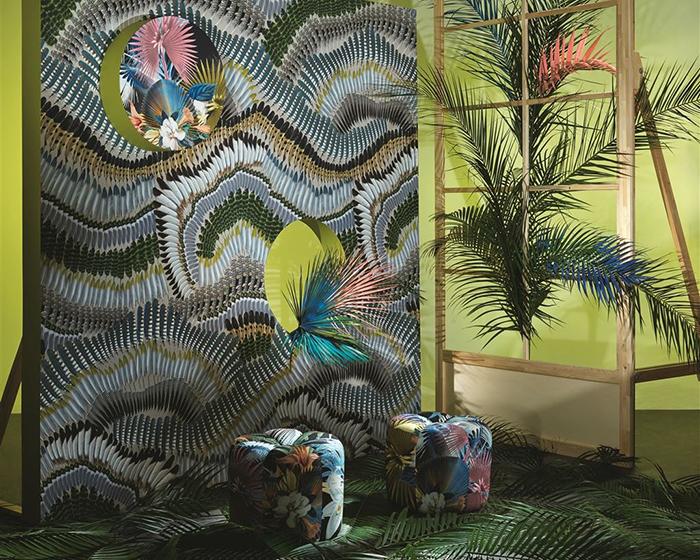 Designers Guild Prête Moi Ta Plume Printemps by Christian Lacroix Wallpaper PCL7033/01in Room