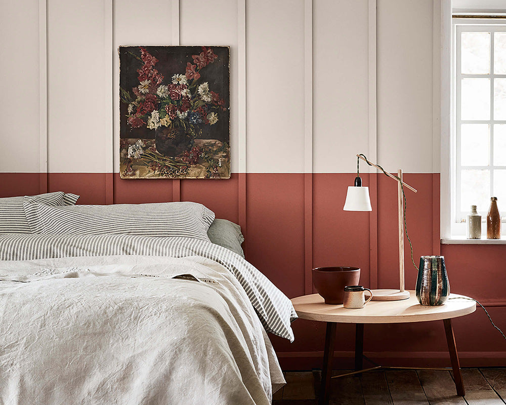 Little Greene French Grey 113 Paint on a bedroom wall with Tuscan Red