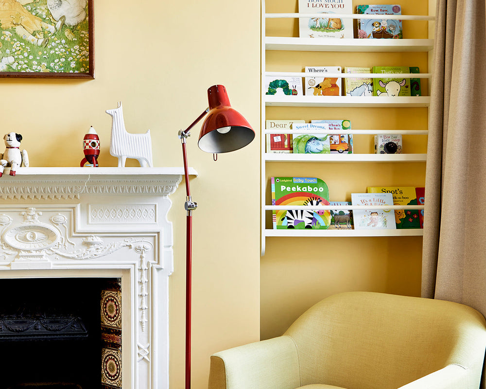 Mylands Golden Square 131 Paint on a wall