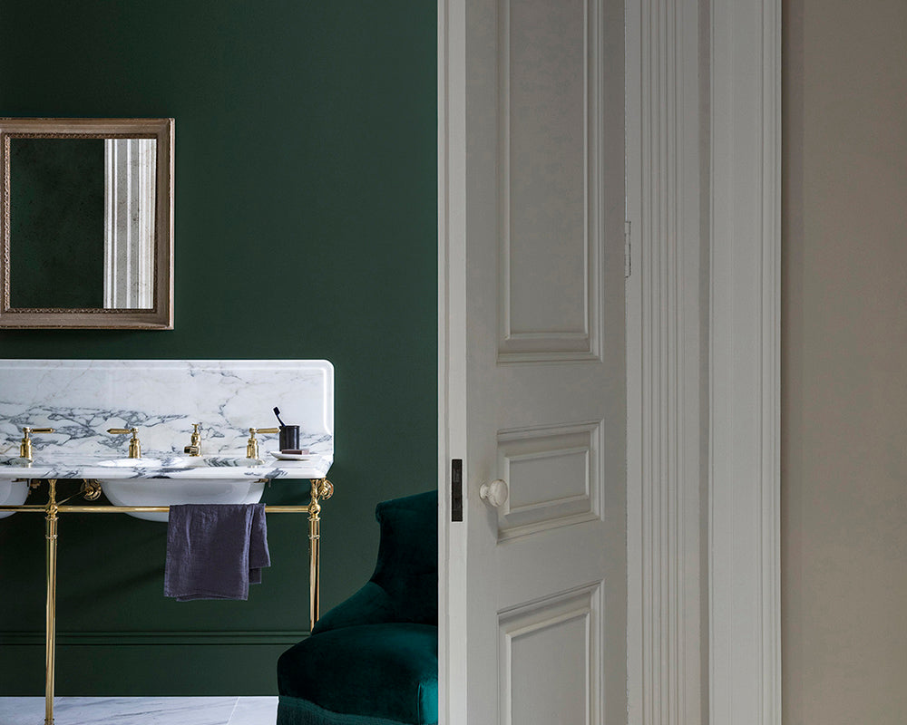 Paint & Paper Library Hunter Dunn in a bathroom