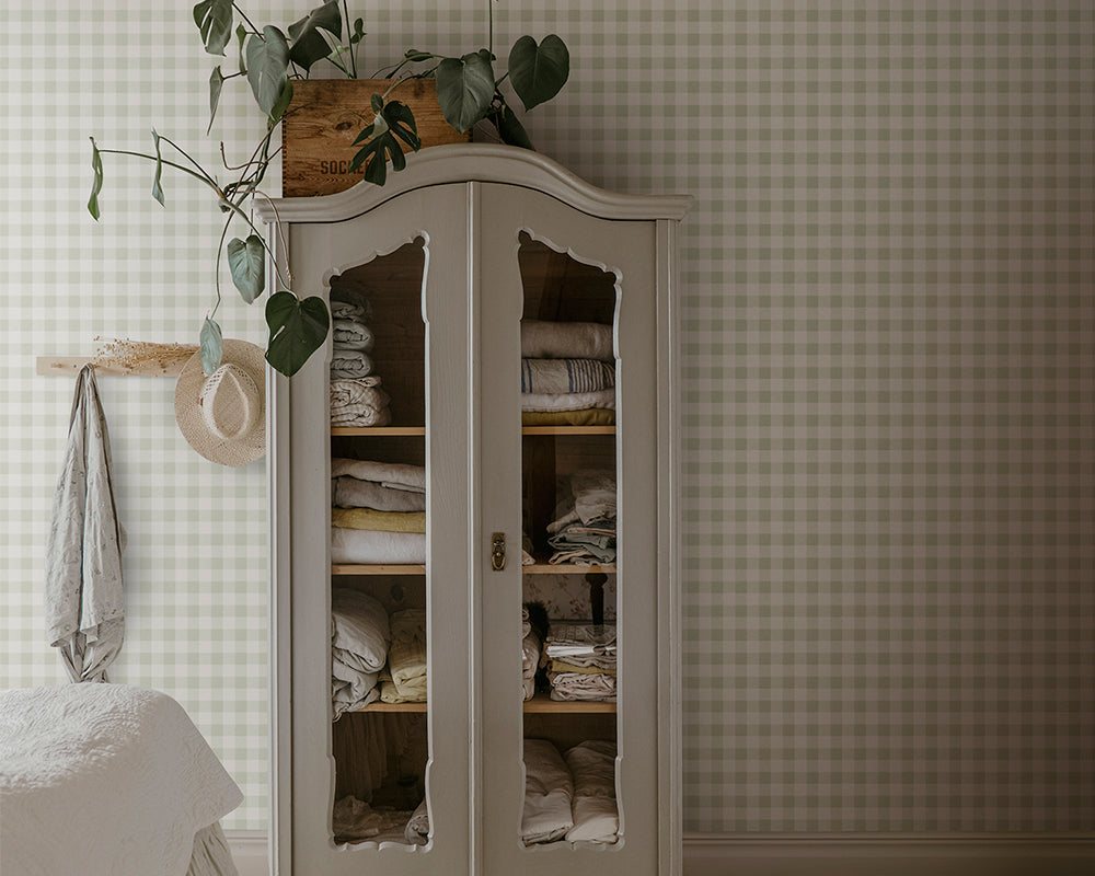 Sandberg HarryWallpaper in a bedroom
