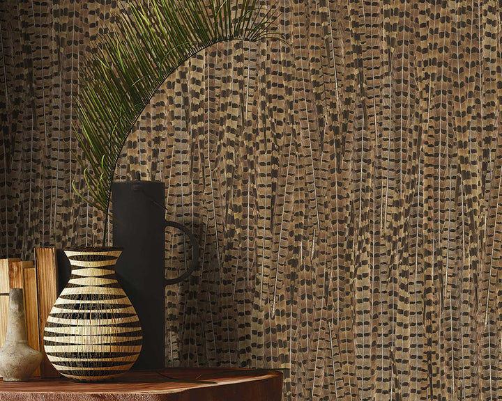 Woodchip & Magnolia Pheasant Wallpaper close up