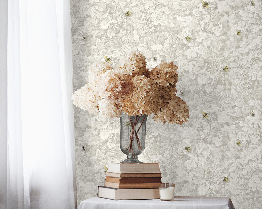 Woodchip & Magnolia Busy Bee Wallpaper close up