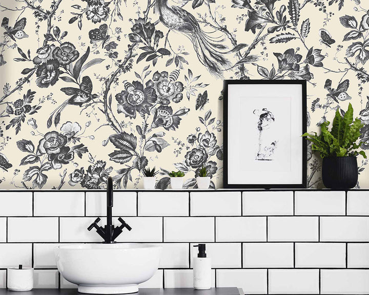 Woodchip & Magnolia Plumage Wallpaper in a bathroom