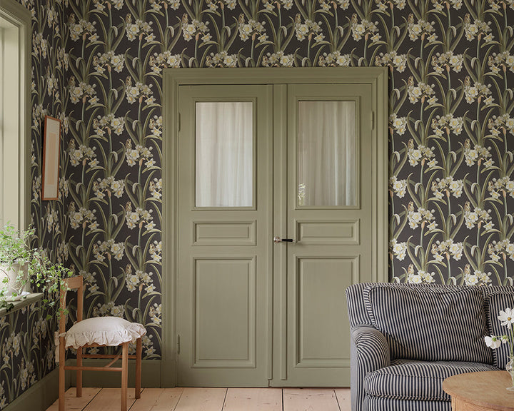 Sandberg Lilian Mural Wallpaper in a bedroom
