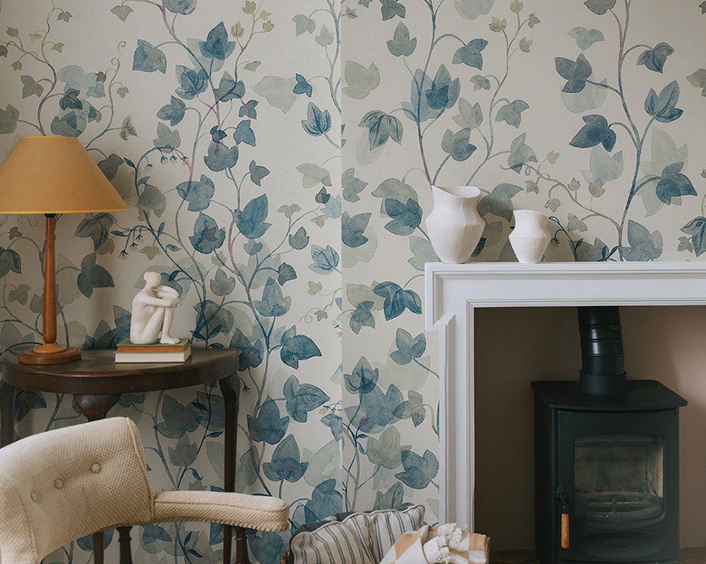 Sandberg Ivy Wallpaper in a living room
