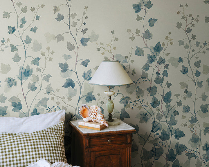 Sandberg Ivy Wallpaper in a bedroom