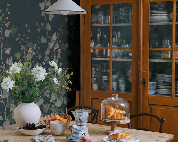 Sandberg Ivy Wallpaper in a kitchen