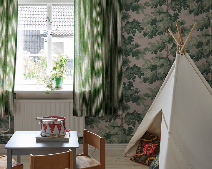 Sandberg Raphael Wallpaper in Pink in a kid room