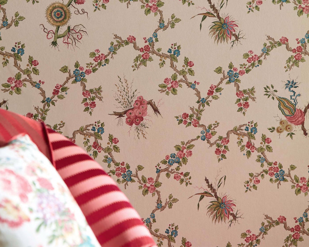 Sanderson Trelliage Wallpaper close up