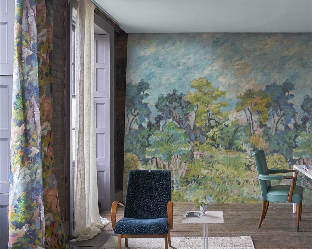 Designers Guild Foret Impressionniste Grasscloth Wallpaper in a stylish living room