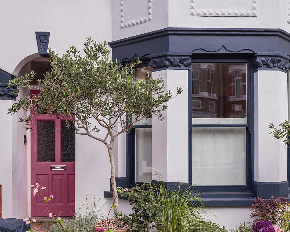 Great White 2006 paint by Farrow & Ball on the exterior walls of a terraced home