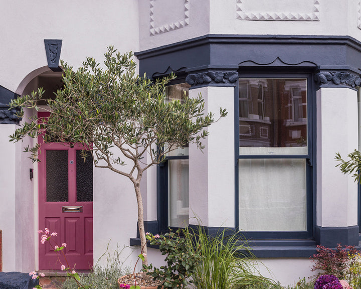 Great White 2006 paint by Farrow & Ball on the exterior walls of a terraced home