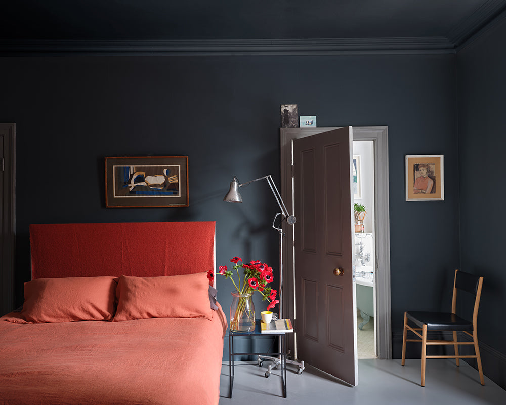 Hopper Head 305 paint by Farrow & Ball colour drenched in a dramatic bedroom