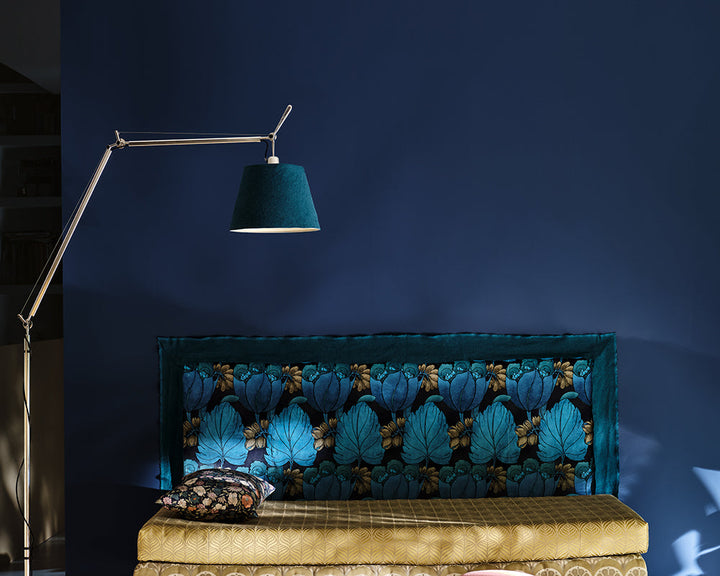 Serge 9919 paint by Farrow & Ball used to colour drench a living room