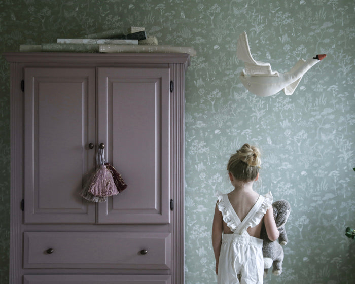 Sandberg Hollie Wallpaper in a kid bedroom