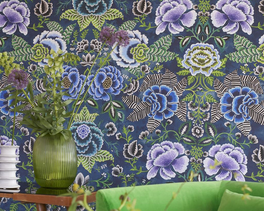 Designers Guild Rose de Damas Wallpaper in detail