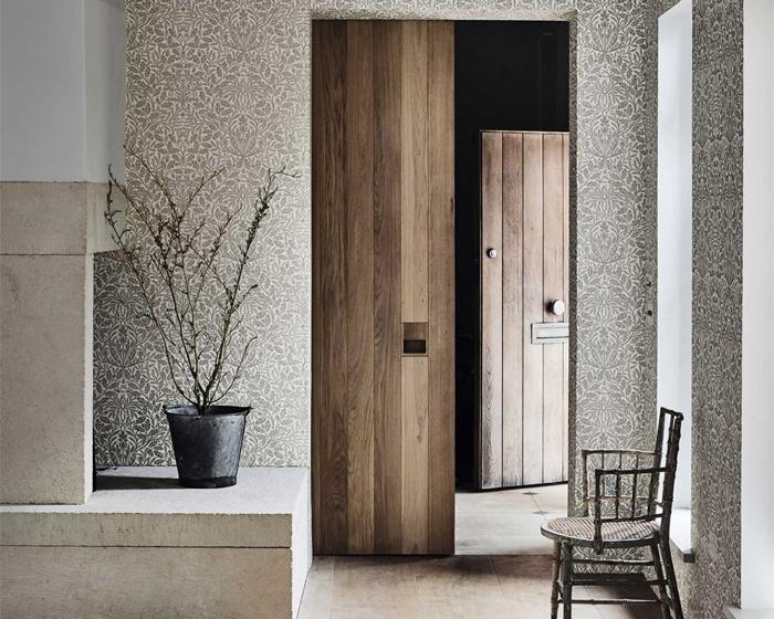 Morris & Co Pure Acorn Ivory/Pearl 216044 Wallpaper