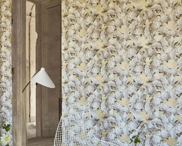 Designers Guild Peonia Gold PDG1094/04 Wallpaper