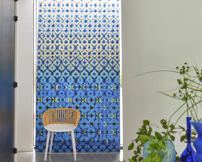 Designers Guild Karaoshi Wallpaper in a home