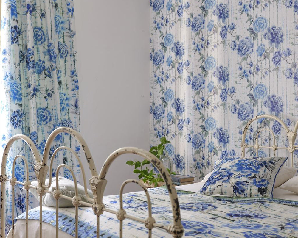 Designers Guild Kyoto Flower Wallpaper in a room