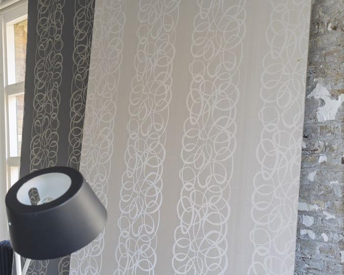 Designers Guild Montauroux - Platinum PDG692/01 Wallpaper