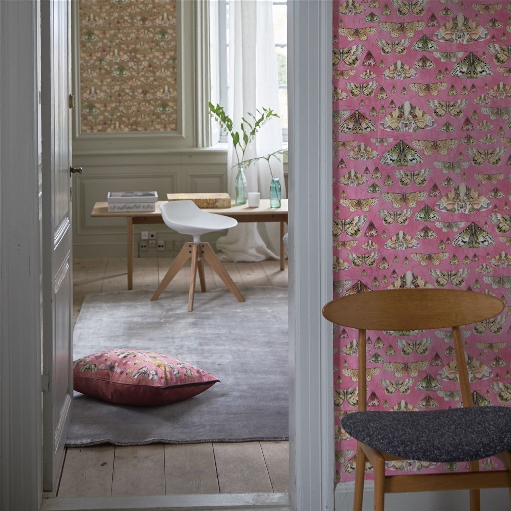 Designers Guild Issoria - Rose PDG713/03 Wallpaper