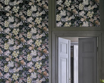 Designers Guild Delft Flower Charcoal PDG1033/01 Wallpaper