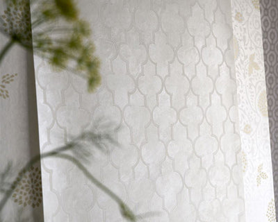 Designers Guild Pergola Trellis - Oyster Wallpaper in Room