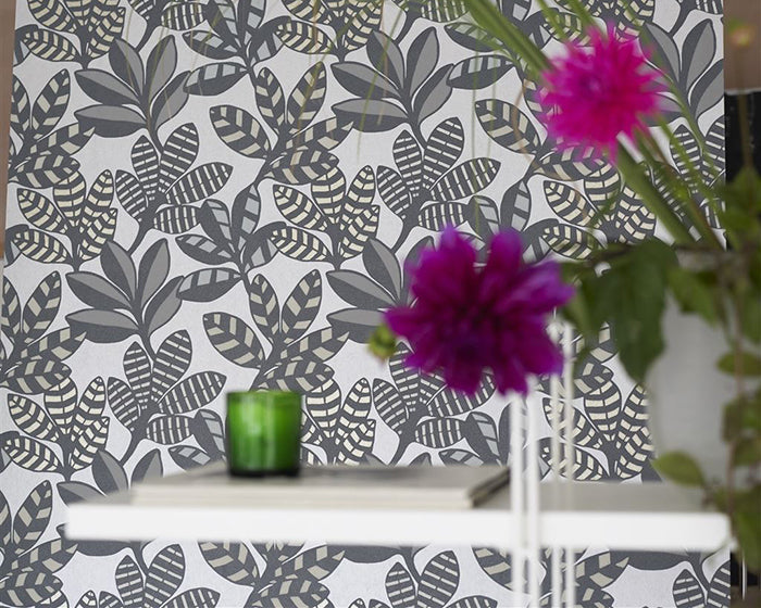 Designers Guild Tanjore Wallpaper on Wall