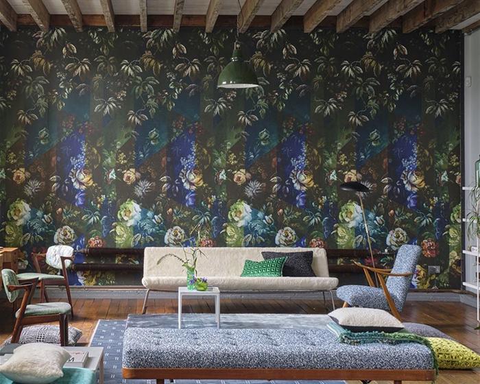 Designers Guild Minakari Cobalt Wallpaper PDG1131/01 in Room