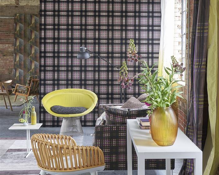Designers Guild Chennai Chocolate Wallpaper PDG1143/05in Room